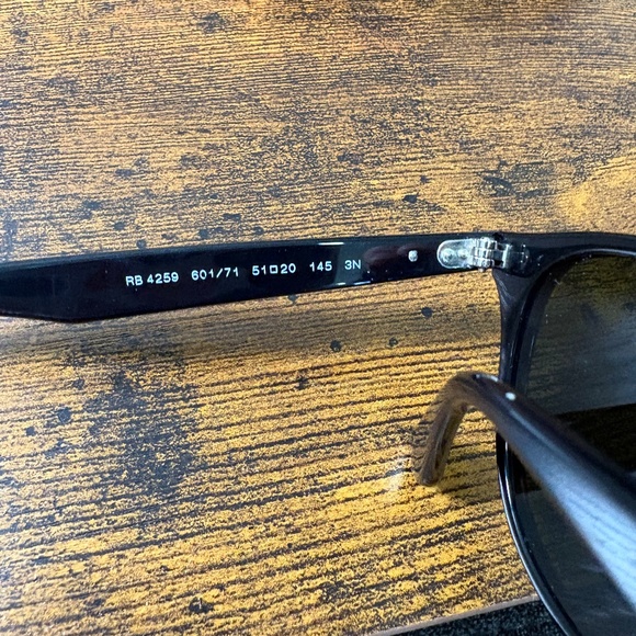 Ray-Ban sunglasses (RB4259). Polished black/green lenses main image 12